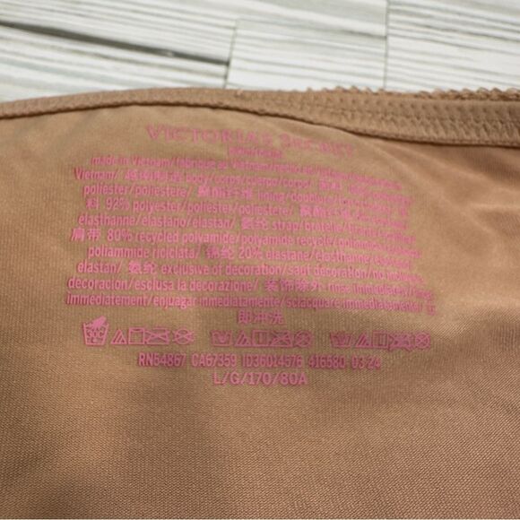 NWT VICTORIA’S SECRET NUDE CROCHET‎ BIKINI BOTTOM WITH SEA SHELL CHARMS LARGE - Picture 6 of 7